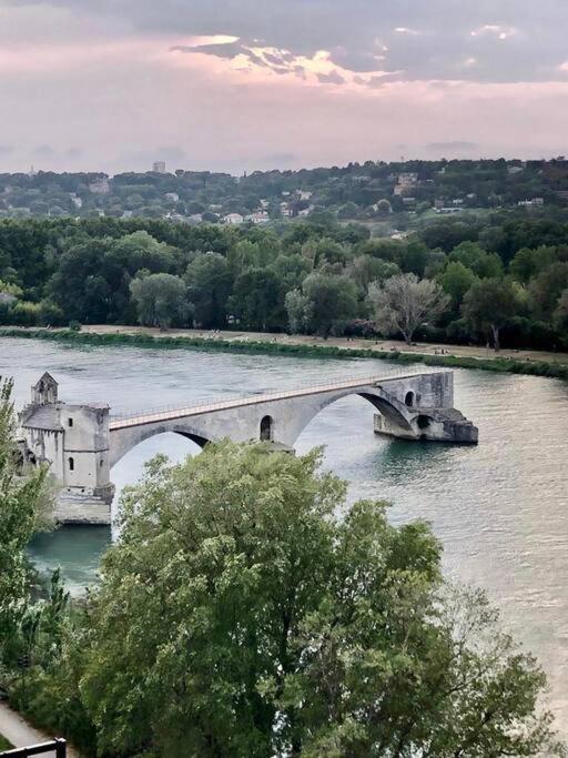 Logement De Charme En Plein Coeur D'Avinyon Dış mekan fotoğraf