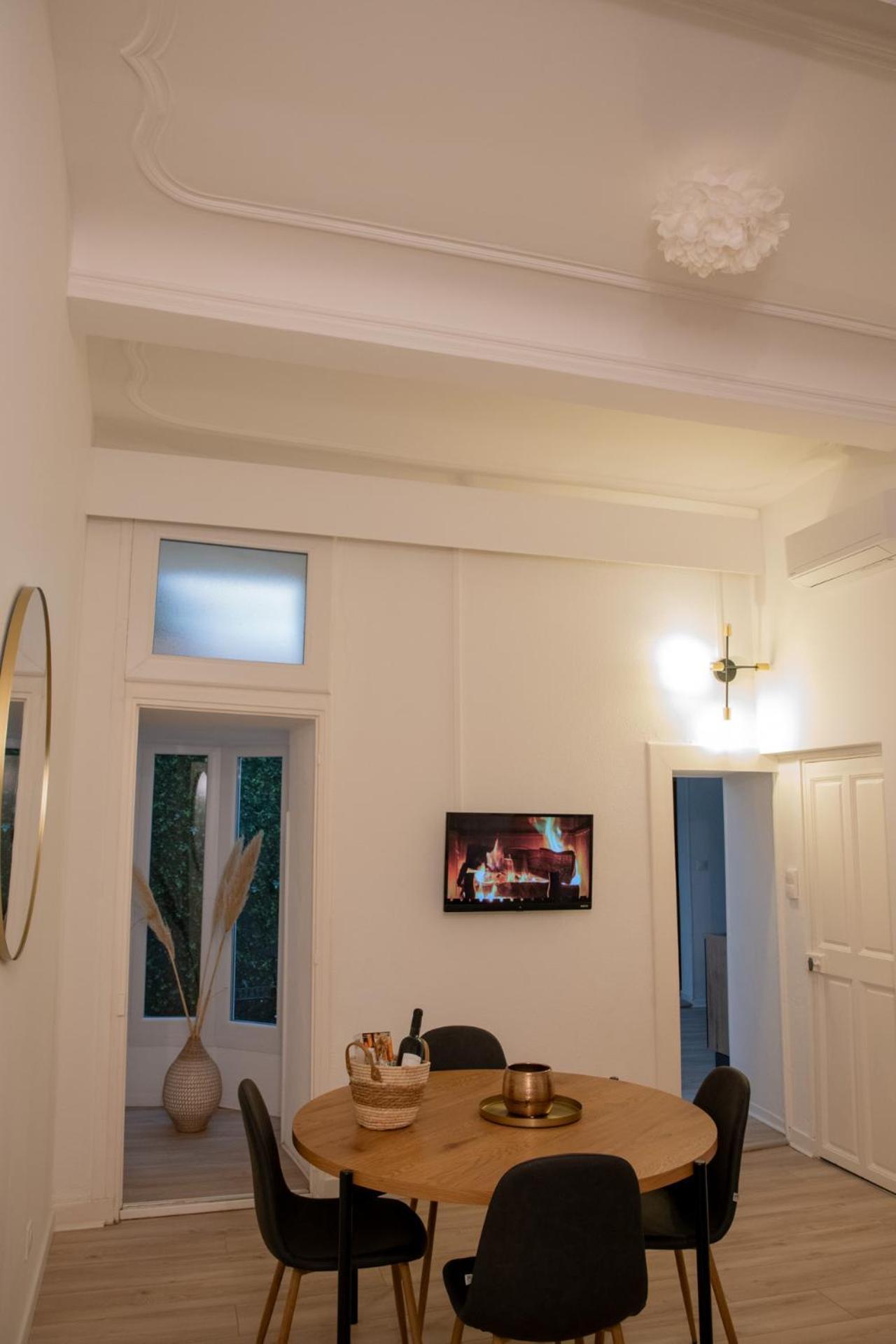 Logement De Charme En Plein Coeur D'Avinyon Dış mekan fotoğraf